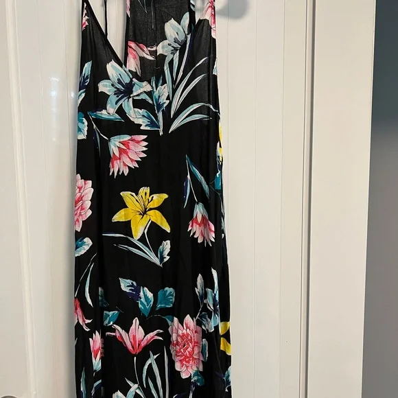 chinese dress ladies Floral-Embroidered Tiered Maxi Dress Dusty Orchid / L